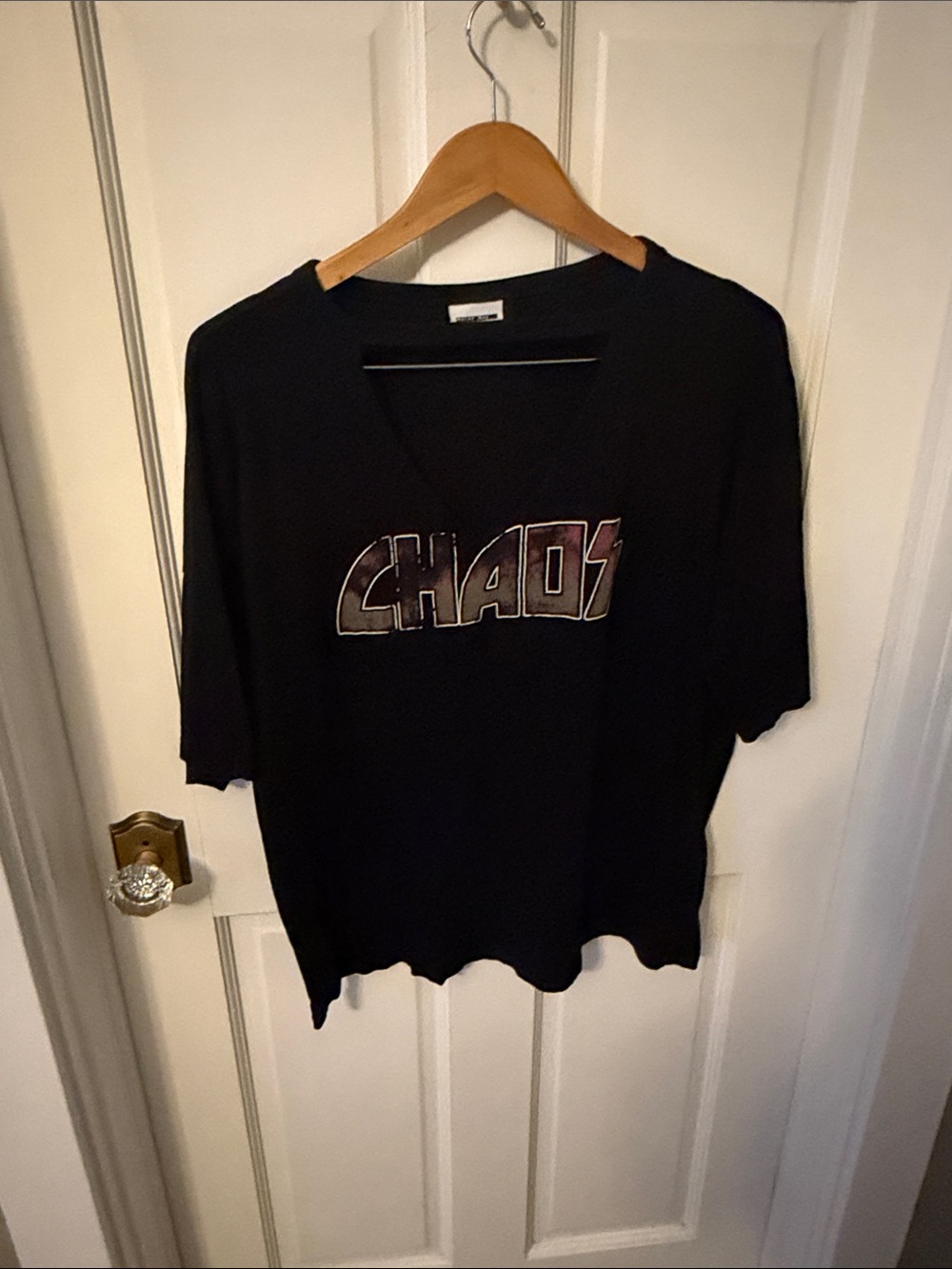 Noisy May Black CHAOS Graphic V-Neck Tee